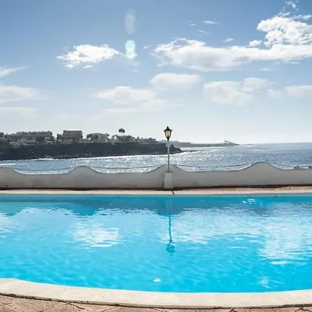 Ocean Shore 1 Apartment *